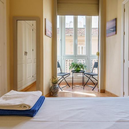 Bright Two-Bedroom Apartment In The Historic Center Málaga Eksteriør bilde