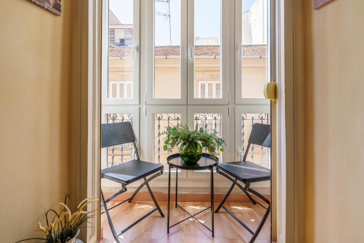 Bright Two-Bedroom Apartment In The Historic Center Málaga Eksteriør bilde